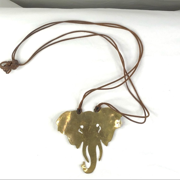 Artisan Hand Crafted Elephant on Leather Necklace. - Picture 6 of 15